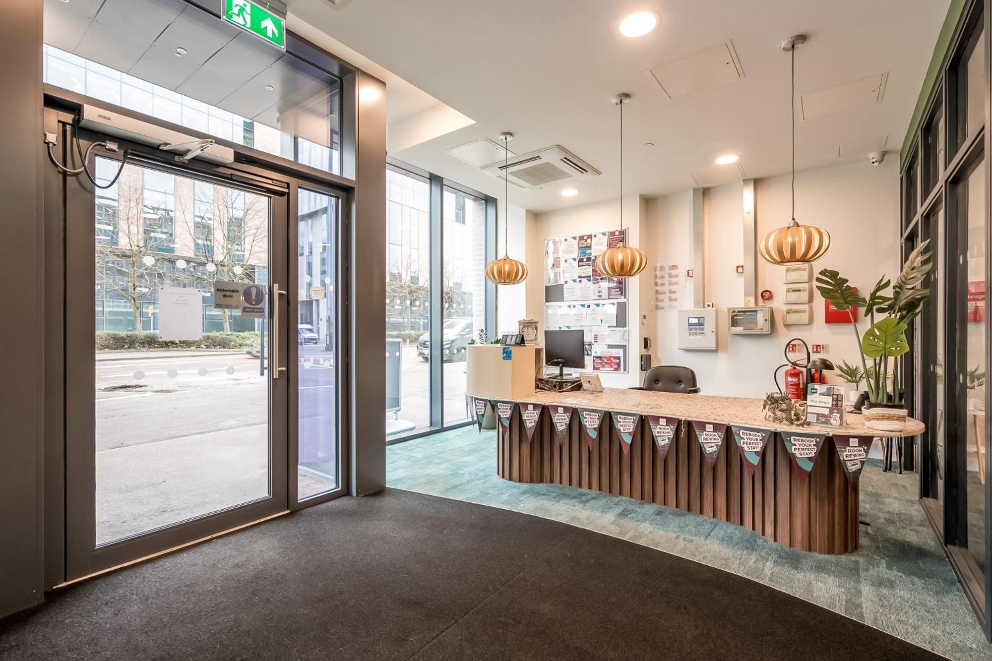 The Best Value Option For The City Centre - Non Students Welcome Belfast Eksteriør bilde